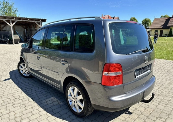 Volkswagen Touran cena 13900 przebieg: 263450, rok produkcji 2004 z Piła małe 106